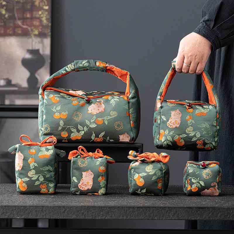 茶器収納ポーチ オレンジ猫 巾着型 手提げバッグ 布製 旅行用 持ち運び マイカップ ミニ茶器セット対応..