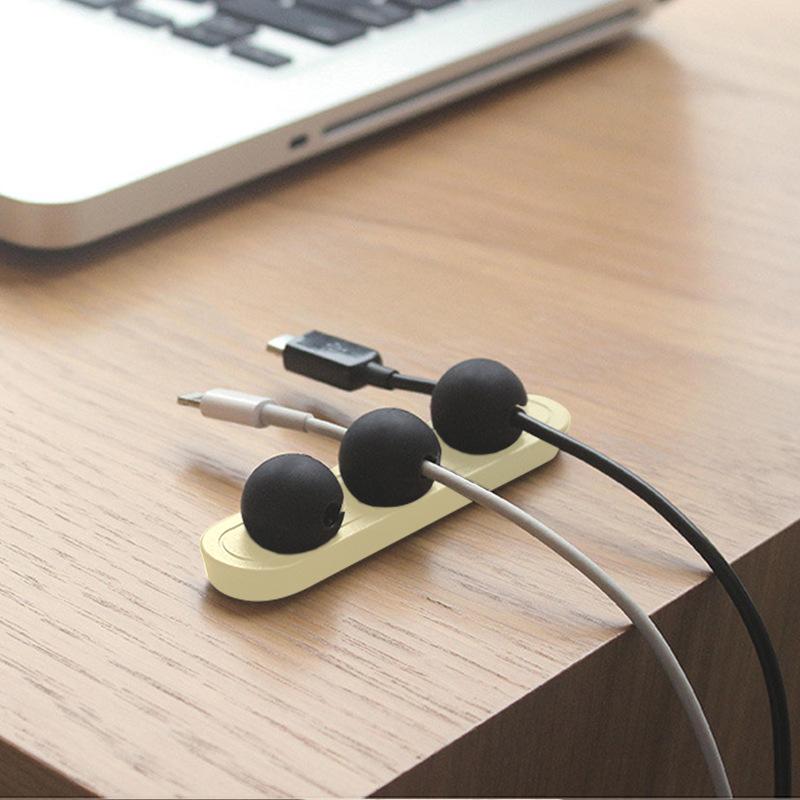 ケーブルオーガナイザー 磁力 マグネット固定 デスク配線整理 データケーブル 充電コード 収納 シリコン製 ABS樹脂