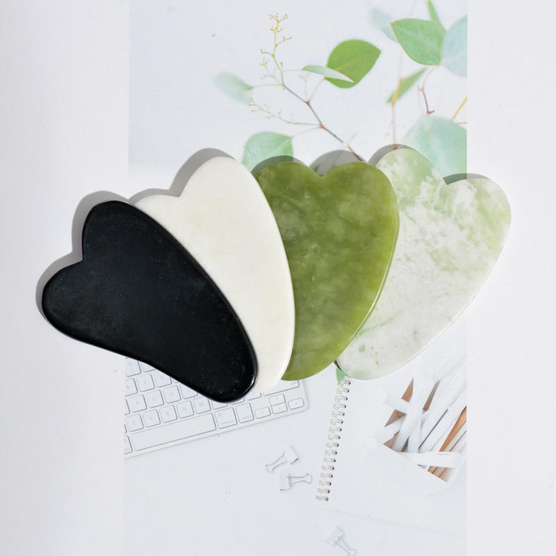 かっさ 岫岩玉 牛角 天然石 砭石 玉石 フェイスマッサージ 顔用 美顔ローラー かっさプレート 小顔 リ..