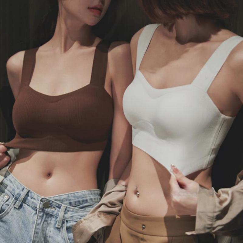 ブラジャー レディース ノンワイヤー シームレス 谷間メイク 寄せ上げ 副乳カバー スポーツブラ カップ付き 一体型 美背 吸汗速乾 通気性 秋冬 保温 快適リラックス インナー ヨガ フィットネス 部屋着 タンクトップ型 薄手フルカップ ホックなし