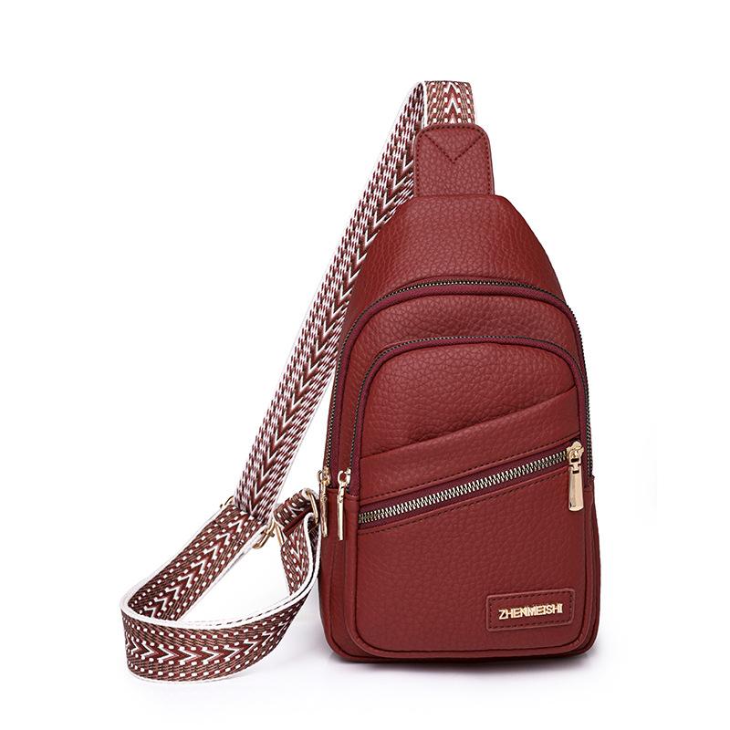 ボディバッグ レディース PUレザー ソフトレザー 軽量 大容量 シンプル ワンショルダー 斜め掛け カジュアル 旅行 日常使い ファスナー開閉 多機能 白 黒 カーキ