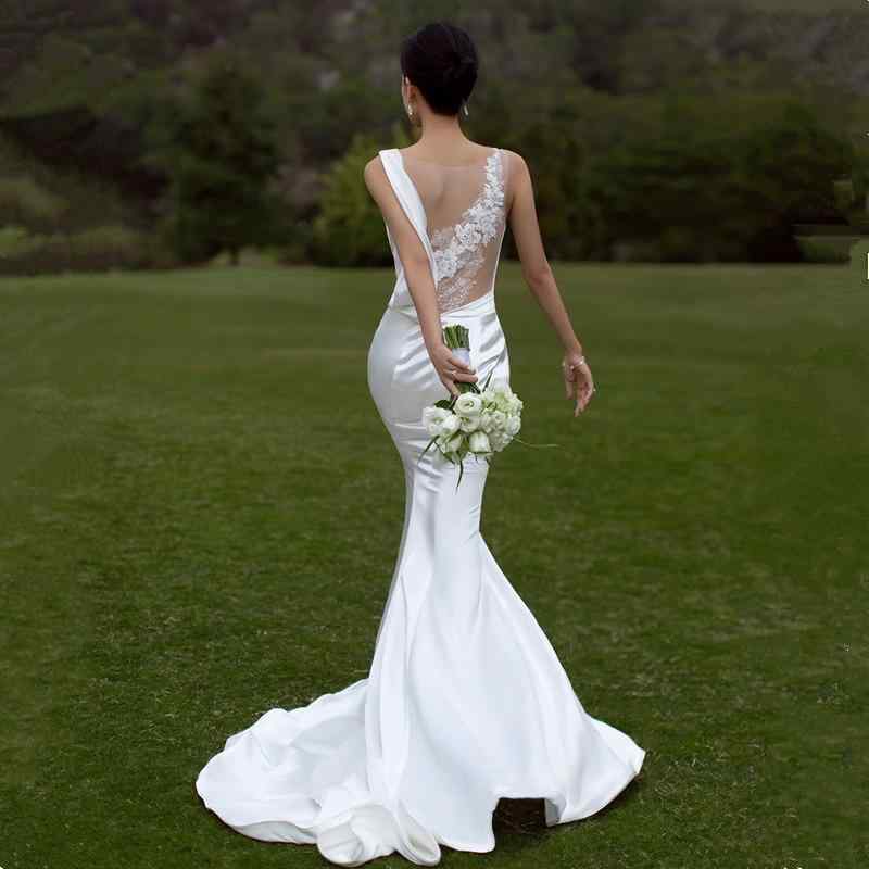 ・カテゴリ: 婚紗・ドレス・スタイル: タイト・マーメイドライン・ネックライン: Vネック・袖丈: ノースリーブ・スカート丈: ロング丈・ウエストライン: レギュラーウエスト・対象: 成人女性・カラー展開: ホワイト・サイズ展開: XS、S、M、L、XL