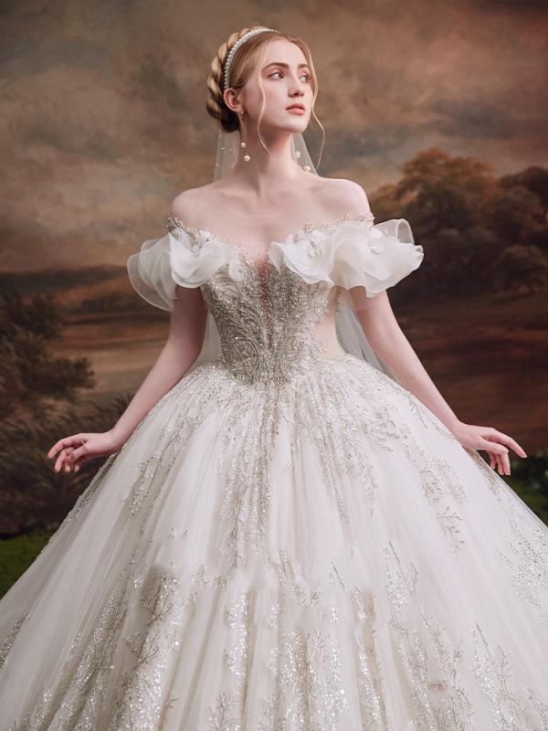 ・カテゴリ: 婚紗・主な素材: ポリエステル80%、ポリ塩化ビニル繊維5%、ビニロン5%・裏地素材: ポリエステル5%・カラー展開: 床置きタイプ、トレーンタイプ・サイズ展開: S、M、L、XL、XXL、XXXL・対象年齢: 18-24歳・着用シーン: 結婚式、ビーチ、アウトドア、ホテル・ドレスのシルエット: プリンセスライン・デザイン要素: 編み上げ・ドレスのスタイル: イブニングドレス・ウエストライン: ミドルウエスト・対象性別: 女性