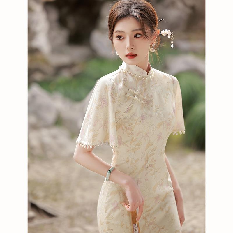 ・カテゴリ: チャイナドレス・主な素材: ポリエステル・ドレス丈: ロング・ネックライン: ホルターネック・襟の形状: ラウンドカラー・袖丈: 超長袖・スリット: ロースリット・カラー展開: 花柄（裏地あり）、001ショール・サイズ展開: S、M、L、XL、XXL・スタイル: エレガント、きれいめカジュアル・対象: レディース・袖の形状: フリルスリーブ