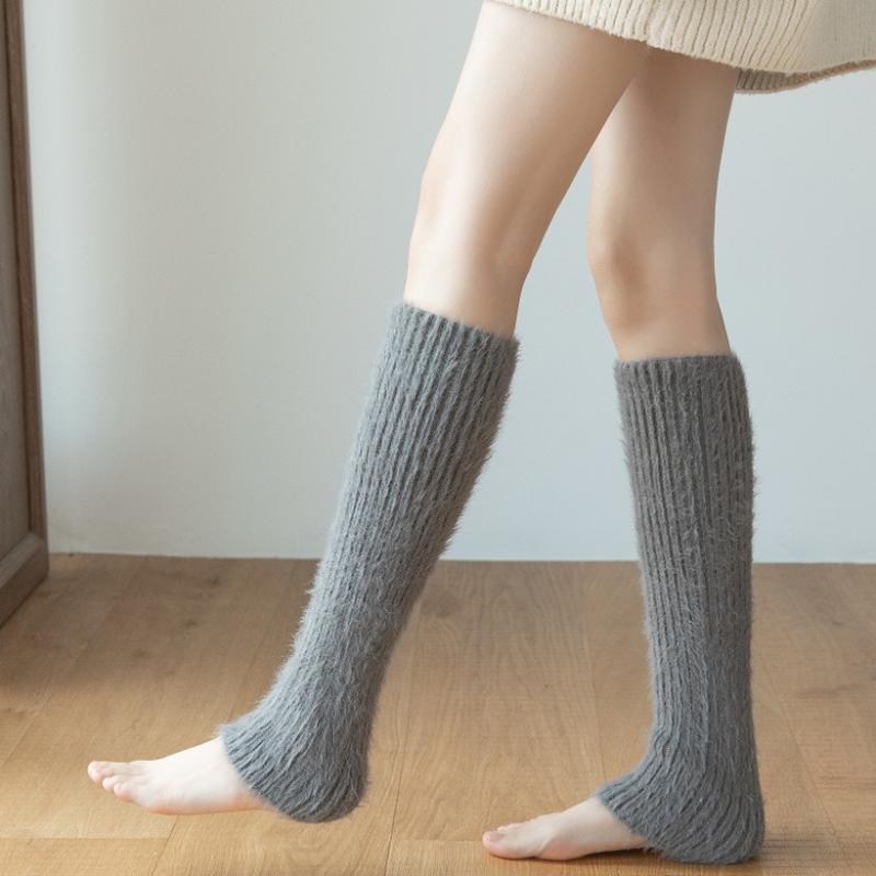 ・スタイル: 韓国風・柄: 無地・性別: 女性用・対象年齢: 青年（18-40歳）・主な素材: 山羊カシミア・素材の含有量: 7%・レッグウェア丈: ルーズソックス・レッグウォーマー（ミドル丈）・カラー展開: ブラック、グレー、ホワイト、ピンク・サイズ展開: フリーサイズ・カテゴリ: レッグウォーマー