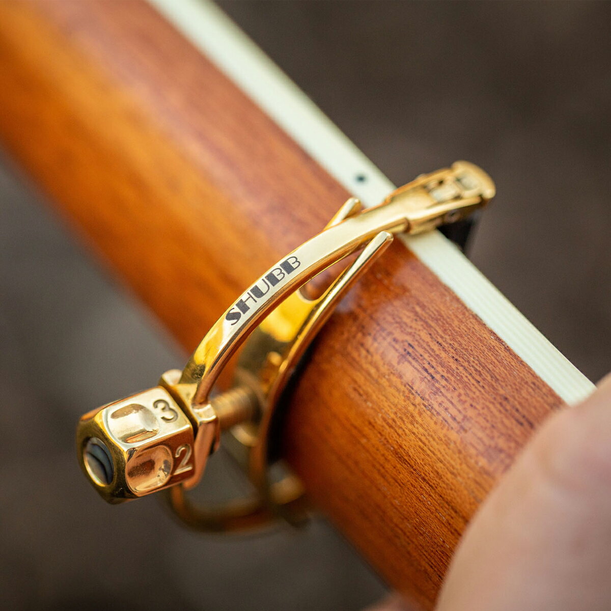 シャブ 6弦アコギ用 カポタスト ファインチューン ゴールド ローヤル SHUBB F1g FineTune Royale steel string カポ アコースティックギター用【RCP】