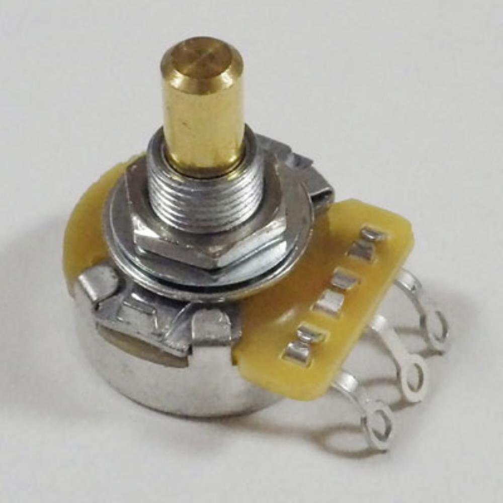 EXCの概要（Excellent Cryo Treatment) 冷却工程（部材の熱を取り除く工程）、沈静工程（原子の移動を行わせる工程）、除冷工程（極低温状態から常温に戻す工程）の検証や温度帯域の研究、及び温度管理技術の研鑽の結果、私共は透明度、解像度、臨場感が群を抜いた、良質なサウンドを獲得することに成功しました。さらに、正確なオーダーによる「分子の再整列と不純物の除去」は中音域のナチュラル感と低域の剛性感をもたらせました。 また、EXCはコスト面では不利になりますが、デリケートなオーディオ製品に処理を施す必要から、一般的に多く使用されている液体法ではなく、希少なガス法を採用。その事により、鋼材や非鉄金属（アルミニウムや銅等）等の金属だけではなく、樹脂などの有機材料にもクライオジェニックストリートメントを施工することが可能となりました。しかも安定した品質を保持する為に、全ての工程をコンピューター制御しております。