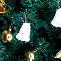 DCMR メリー クリスマス キラキラ パーティー ホワイト ベル 幸せ パレード オーナメント 飾り 付け セット 6個 5cm