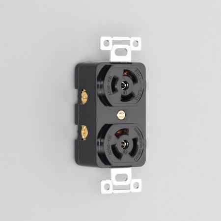 アメリカン電機 3120GD 複式埋込コンセント 接地形3P 15A 250V