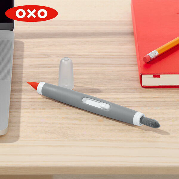 OXO PCクリーニングブラシ オレンジ 12274200 オクソー Good Grips 電子クリーニングブラシ 使いやすい 掃除 スマホ PC カメラ 携帯
