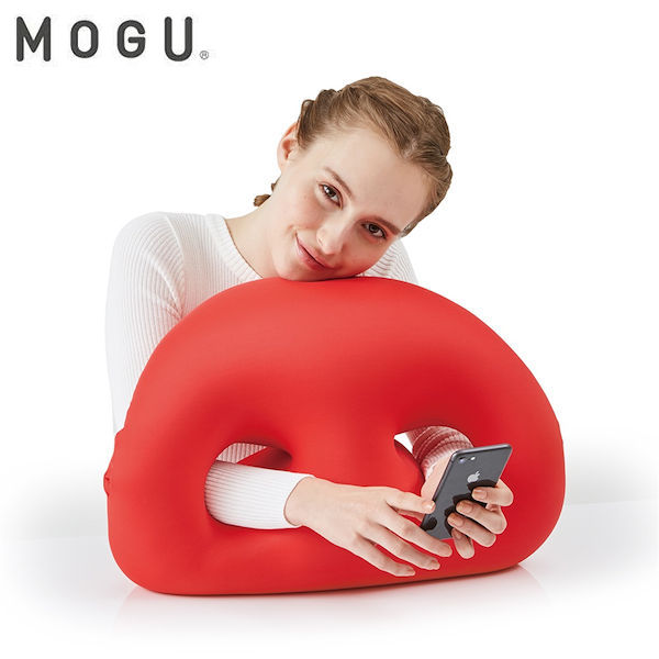 MOGU ビーズクッション レッド Mサイズ ボディジョイ ミディアム (全長約50cm) モグ
