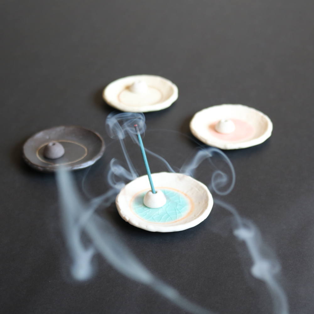 お香立て おしゃれ [ やわらぎ 〜 和の香台 ] GPP 空色 桜色 薄香色 墨色 香立て お香 シンプル 香皿 香台 国産 日本産 かわいい 使いやすい お香初心者 ヨガ 瞑想 生活 馴染みやすい ペーパーインセンス 対応 リビング リラックス 寝る前