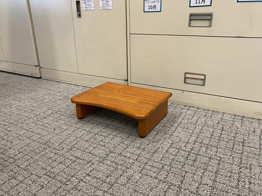 高さが選べる玄関台 H13 W45 ブラウン 人気 おすすめ メーカー直送 谷村実業 便利 景品 プレゼント イベント 賞品 クーポン配布中 高さが選べる玄関台 H13 W45 ブラウン 人気 おすすめ メーカー直送 谷村実業 便利 景品 プレゼント イベント 賞品 クーポン配布中