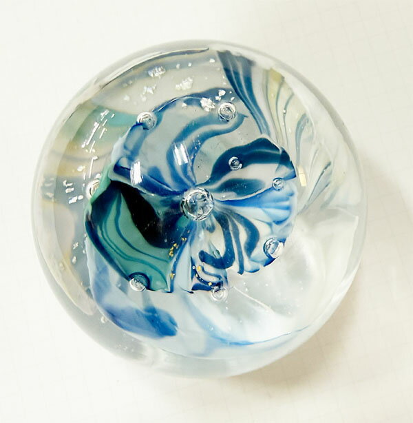 Rakuten - 藤井哲信作 阿波藍のガラス ペーパーウェイト B3 − 専修館ガラス工房