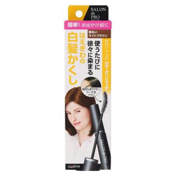 [仕様]：■使うたびに徐々に染まるので、白髪が目立ちにくくなります。■新しくのびてきた生え際の白髪をカバー。■細かい部分も塗りやすいアーチ型ブラシだから生え際・細部にぴったり!■素早く乾いて、手や肌を汚しにくい。■汗や水に強く、色が落ちにくい。■続けて2ー4日間のご使用で白髪が目立ちにくくなります。■生え際だけにご使用の場合、約60回使用できます。