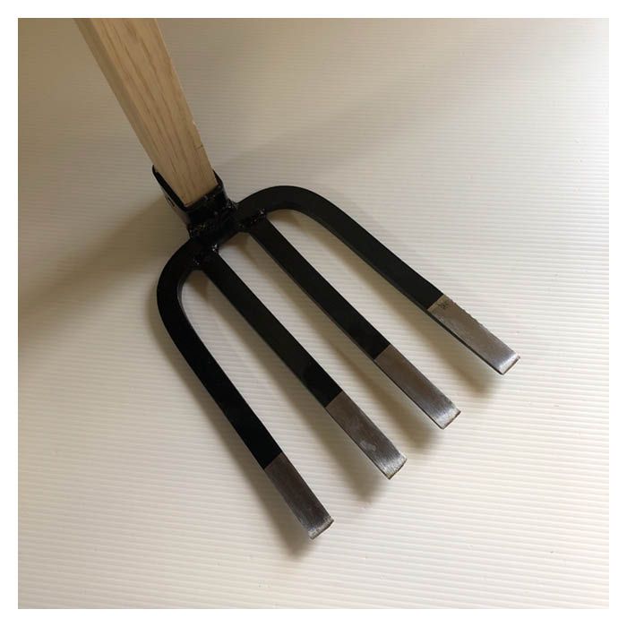 【エントリーでポイント10倍】4本備中鍬 特撰 1050ミリ柄付【2025/12/4 20:00 - 2025/12/11 01:59】