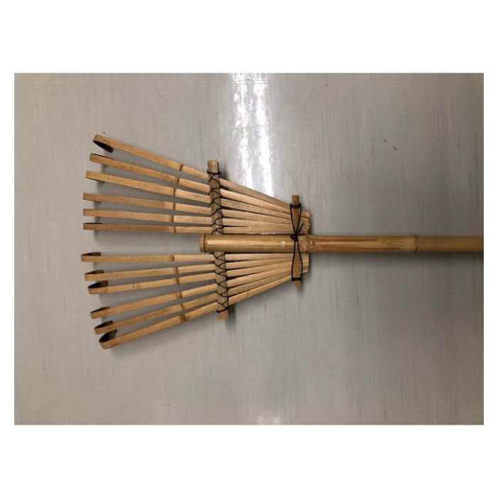 [仕様]■竹 特厚12本爪■長さ 約150cm[用途]■農作業用■屋外のはき掃除