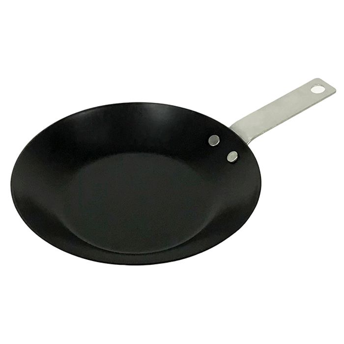 [特長]：■鉄製なので熱伝導率が高く、料理に素早く火が通ります。■丈夫で長持ち[仕様]：■サイズ：（約）外寸Φ18.5cm、底Φ11cm■材質：鉄■底厚：2mm[使用上のご注意]：■直火にかけると多少の焦げ付きと歪みが生じることがありますが、使用上問題ありません。■使用中、使用後は本体が熱くなります。特に小さなお子様などが直接手を触れないようにご注意ください。■IH調理器、クッキングヒーターには対応しておりません。■スチールたわし、磨き粉等を仕様しないでください。■使用後は食器用洗剤で洗い水気を拭き取ってから、湿気を避けて収納してください。[生産国]：■中国