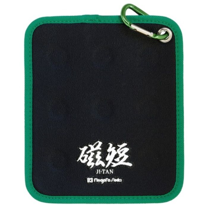 [仕様・規格]吸着力（N）：117.6幅（mm）：215長さ（mm）：290厚さ（mm）：6本体サイズ（mm）：215×180磁束密度（mT）：1710カラー：ブラック/グリーン材質本体：PVCカラビナ：アルミ磁石：ネオジム磁石質量・質量単位　190g使用条件ハトメ穴径（mm）：10生産国　台湾