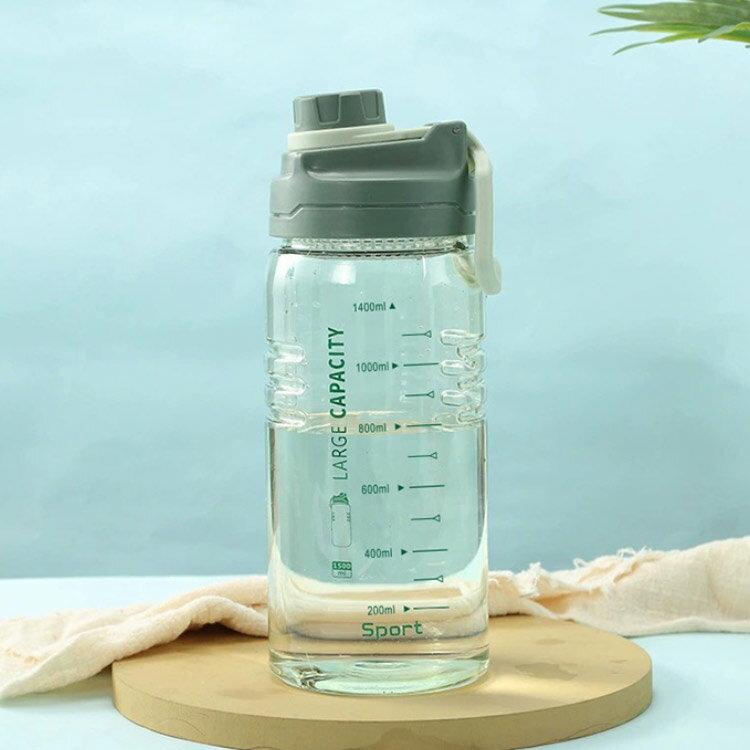 1.5L/1.8L/2.2L/2.6L 目盛りボトル 水筒 ウォーターボトル 直飲み 大容量 タイムマーカー プラスチックボトル マグボトル スポーツボトル 持ち運び ランニング スポーツ アウトドア トレーニング 通勤 通学 シンプル プレゼント 送料無料