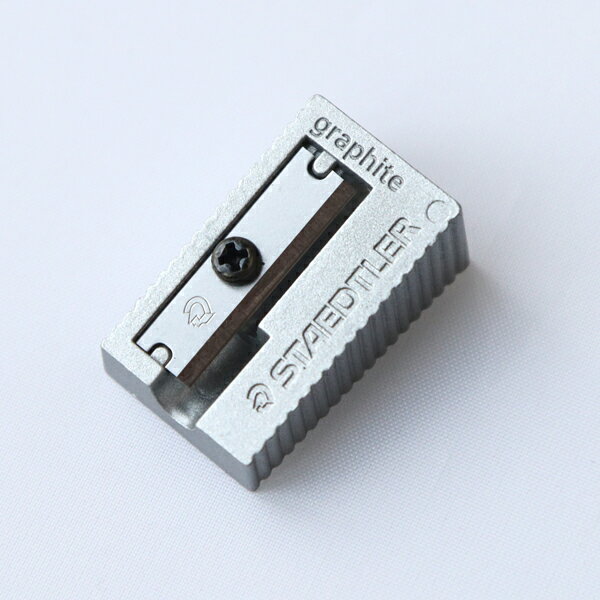 ステッドラー シャープナー 1穴 鉛筆削り 携帯 持ち運び えんぴつ削り ペンケース yw