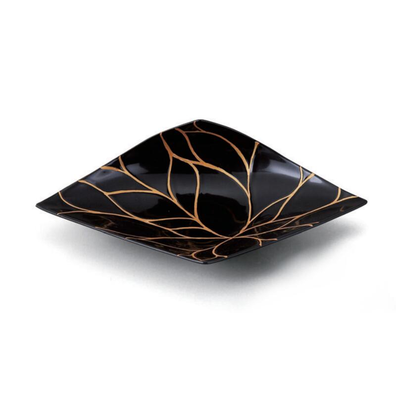 【送料無料】 有田焼 黒 釉 雲母 金 輪 花 一方上り 菱形 向付 23.5cm 器 鉢 皿 刺身 焼物 天ぷら 揚物 日本製 国産 おしゃれ ギフト 贈り物 贈答品 母の日 お祝い お返し 食事会 パーティー 和食器 洋食器 茶碗 湯呑 飲食店 業務用 プロ使用 の 食器 等取り扱っております