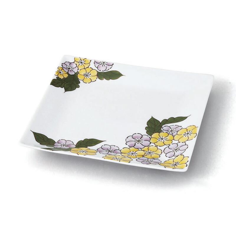 【送料無料】 有田焼 染付 色華 6寸 皿 19.5cm 花 角皿 角 中皿 六寸 刺身 焼物 揚物 前菜 サラダ パスタ カレー 日本製 国産 おしゃれ ギフト プレゼント 贈り物 母の日 お祝い 食事会 和食器 洋食器 茶碗 湯呑 飲食店 業務用 プロ使用 の 食器 等取り扱っております