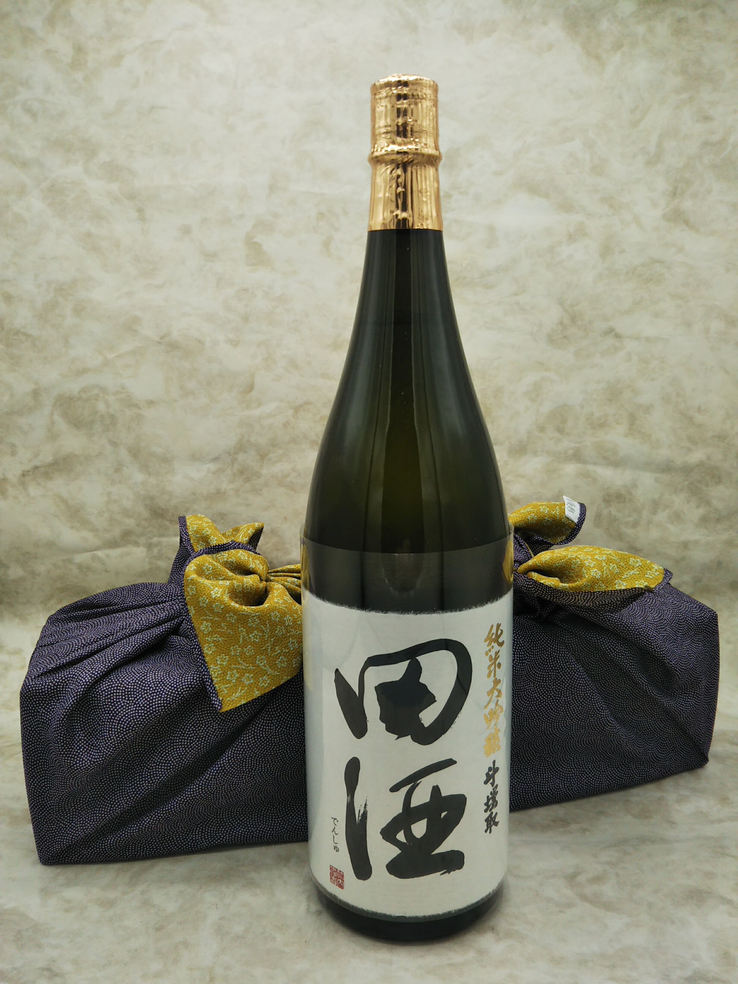 楽天市場】田酒 純米大吟醸斗瓶取 1800mlの通販 楽天市場】田酒 純米大吟醸斗瓶取 1800mlの通販