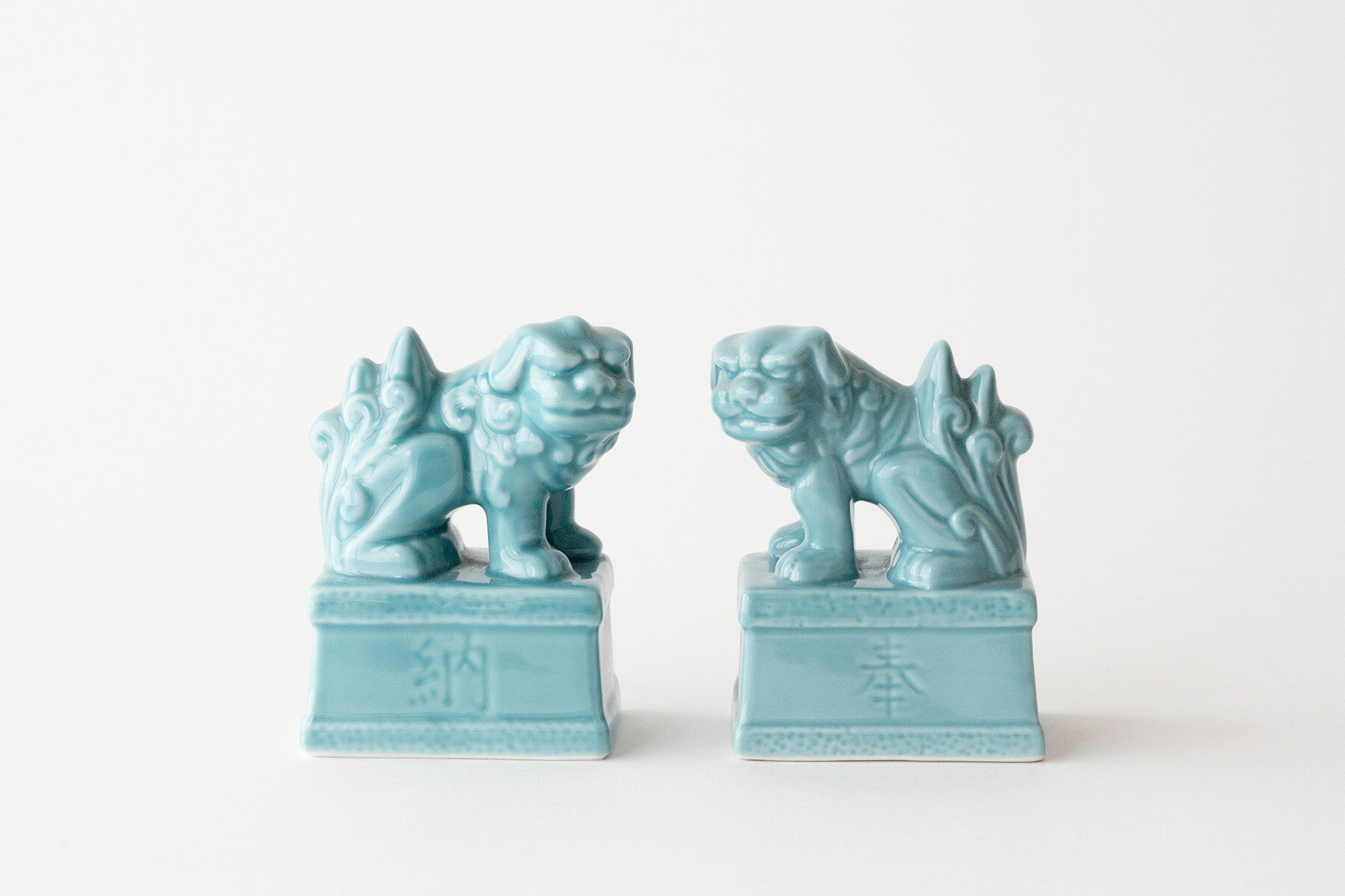 狛犬 陶器製 一対 4寸 青磁 シンプル 12センチ 小型 本格的 神棚飾り 置物 インテリア 玄関 セトモノ 国産 神棚 神具 2