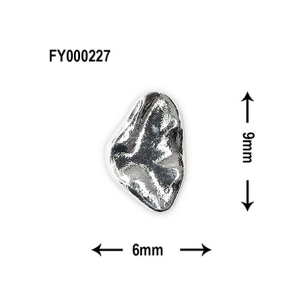 プラチナ　FY000227AIKO先生セレクトの商品です。品良く爽やかに見せてくれるシェルモチーフのパーツ。今にも波の音が聞こえてきそうなシルエットで、シンプルながらも存在感を与える立体デザイン。ラインストーンやブルー系のグラデーションネイルと合わせても綺麗です。10P背面カーブあり縦9mm×横6mmプラチナ　FY000227AIKO先生セレクトの商品です。品良く爽やかに見せてくれるシェルモチーフのパーツ。今にも波の音が聞こえてきそうなシルエットで、シンプルながらも存在感を与える立体デザイン。ラインストーンやブルー系のグラデーションネイルと合わせても綺麗です。10P背面カーブあり縦9mm×横6mm