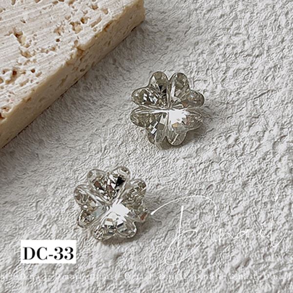 D．nail　デコレーションストーン　DC−33　クローバークリスタル