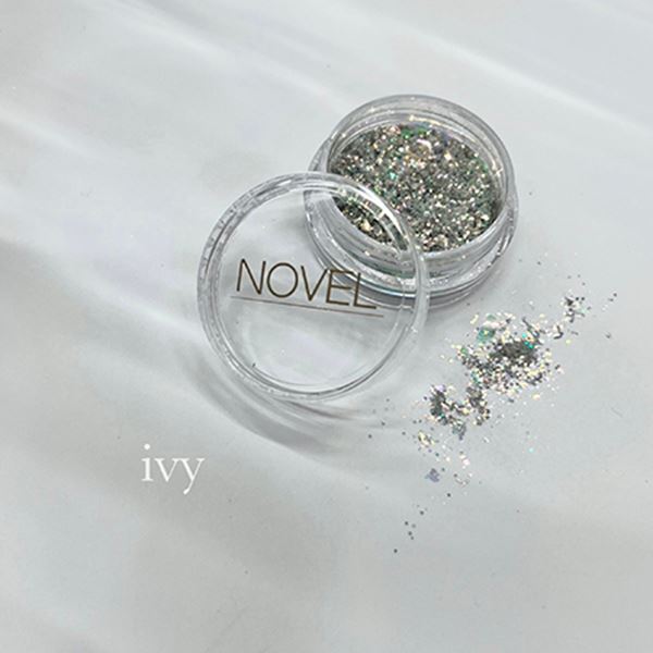 NOVEL Pincy flake glitter ivy(ノヴェル ピンキーフレークグリッター アイビー) 0.9g
