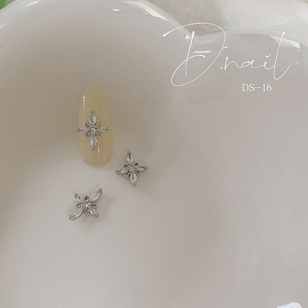 ネイル用品 nailstudyのD.nail ジュエリービジューパーツ DS-16 クロスリーフ｜アングル3