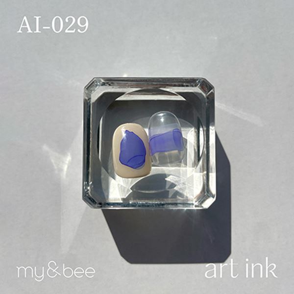 商品到着後レビューを書いて次回使える200円OFFクーポンGETAI−029ジェルの上に乗せるだけでニュアンスネイルが完成！タイプの違うメタリック・パステル・シアーなインクの組み合わせでトレンド感倍増なアートインクシリーズ※注意事項・内容成分が分離しておりますのでよく振ってからご使用ください。・ジェルネイルではない為ライトでの硬化は不要です。自然乾燥してください。・使用方法によりインクの広がり方、にじみ方に差があります。・揮発しやすい性質のため、使用中もしっかりとキャップを閉めてください。・インクが衣服等に付着すると、色素沈着するおそれがございます。青みのあるパステルパープルのインク7mlマット