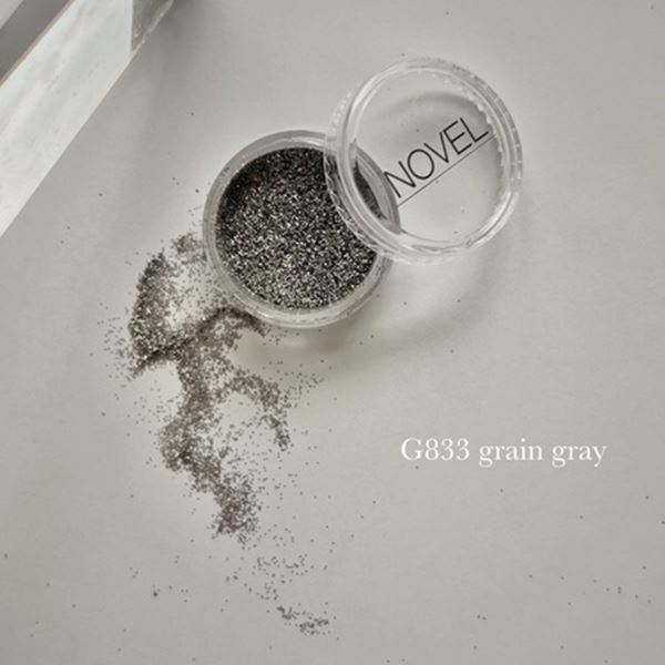 NOVEL G833 Matte grain glitter grain gray 0.95g ノヴェル マットグレイングリッター グレイングレイ