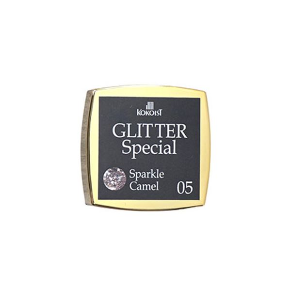 商品到着後レビューを書いて次回使える200円OFFクーポンGET05 Sparkle Camel素肌に美しくフィットする大人なシックトーンと、贅沢な大粒グリッター。「なめらかに溶け込み」「時には大胆に」そんな相反する2つのイメージを落とし込んだシリーズ6色肌馴染みの良いキャメルに、大粒の存在感をプラス。カジュアルさとゴージャスさが絶妙なバランスで、トレンド感のあるファッショナブルな手元を作ります。4gソフトジェルタイプ UV約1分 LED約20秒 グリッター&ラメ ソークオフタイプ