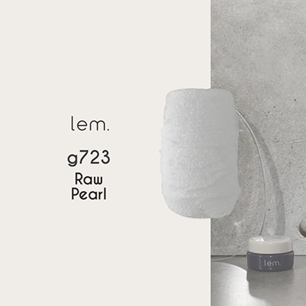 商品到着後レビューを書いて次回使える200円OFFクーポンGETLM-g723 ロウ・パールlem.x ATELIER NUI.地球の素材から着想を得た、繊細な粒子のノンワイプスクラブテクスチャージェル。シアーな質感は、レイヤーやポイント使いでニュアンスアートに奥行きと表現の幅を生み出します。point1. 繊細な粒子のスクラブテクスチャー2. レイヤーやポイント使いで奥行きのあるニュアンスアートに3. ノンワイプでパウダーとの相性が良く、鉱物アートにも最適ホワイトパールに繊細な粒子が溶け込むスクラブテクスチャージェル硬化時間 UV/LED30秒 UV60秒3gソフトジェルタイプ UV約1分 ハイブリッド約30秒 グリッター&ラメ ソークオフタイプ