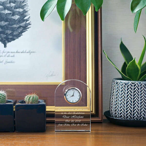 名入れ クリアブリッジ クロック 光学ガラス 送料無料 表彰 受賞 トロフィー 楯 昇進祝い 栄転記念 開店祝い 開業記念 新築祝い 出産祝い 内祝い ラッピング ギフトバッグ プレゼント クリスマス ホワイトデー 誕生日 父の日 母の日 誕生日 敬老の日 [2]