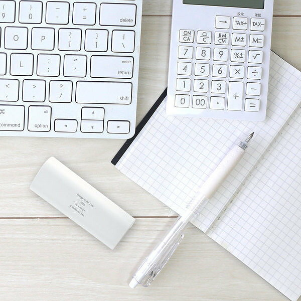 名入れ モバイルバッテリー コンパクト ホワイト 送料無料 チャージャー 持ち運び 便利 通勤 通学 入学 卒業 ラッピング ギフトバッグ プレゼント 内祝い 誕生日 バレンタインデー 就職祝い 出張 母の日 女性 彼女 誕生日 クリスマス 名入れギフトの日