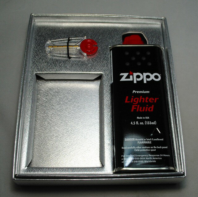 ギフトボックス（ZIPPO用オイルセッ