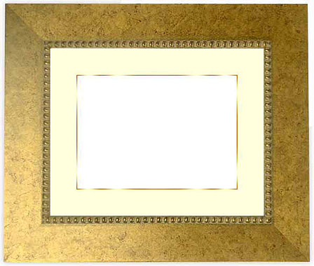 商品名 写真用額縁　HQ869/G 前面ガラス仕様（金色細縁付き） 色 ゴールド その他の色 コチラの商品はゴールドのみとなります。 サイズ・特徴 ハガキ(152×102mm)専用 マット中抜き：142×92mm 額縁外寸：342×291mm 縁幅：52mm 縁厚：26mm その他の取扱サイズ &gt;Lサイズ(127×89mm) &gt;パノラマ(254×89mm) &gt;2Lサイズ(178×128mm) &gt;キャビネ(180×130mm) &gt;写真八つ切(216×165mm) &gt;写真六つ切(254×203mm) &gt;写真W六つ切(305×203mm) &gt;A4(297×210mm) &gt;写真四つ切(305×254mm) &gt;B4(364×257mm) &gt;写真W四つ切(366×254mm) &gt;A3(420×297mm) &gt;写真半切(432×356mm) &gt;B3(515×364mm) &gt;写真全紙(560×457mm) &gt;A2(594×420mm) 材質 木製 商品特徴 ・マット付き（細縁付き）なので見栄えがとてもいい！ ・タテにもヨコにもご使用いただけます。 付属品 透明ガラス板、面金付き中抜きマット、吊紐、裏板、箱 備考 ※透明アクリル板仕様はこちらから ※プロフィール（金色の細縁）無し仕様はこちらから 納期 受注確定・決済完了後、翌〜翌々営業日出荷 特注サイズ制作 可能（問い合わせボタンからお問合わせください。） 注意事項 商品の色は、出来る限り商品に近づけて画像補正していますが、ご使用のモニターによっては実際の色と異なって見える場合がありますので、予めご了承ください。 -■ご購入の前に必ずご確認下さい。■- 「写真額縁」の商品画像は外寸300×200mmのものを使用しています。 ご注文頂くサイズによっては掲載画像のマット幅と実際の商品のマット幅のバランスが異なりますので注意下さい。 ※マットの窓抜きサイズは変更できませんので、予めご了承下さい。 （仮にご希望サイズをご入力頂いても対応できません。ご注意下さい。）