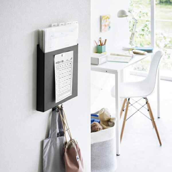 tower 石こうボード壁対応プリント収納ホルダー タワー ブラックのサムネイル