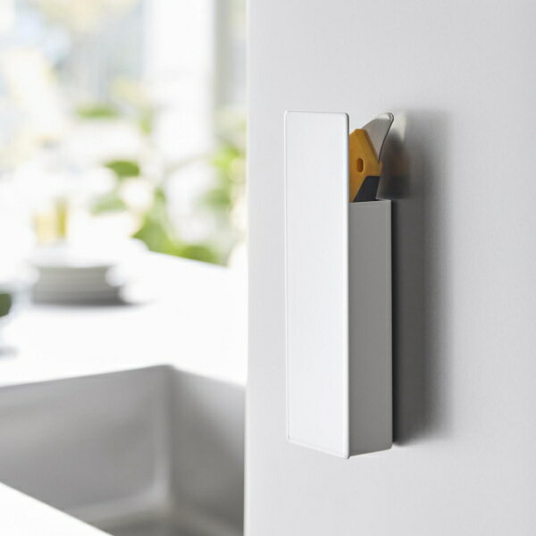 tower 隠せるマグネットカッターホルダー タワー ホワイト