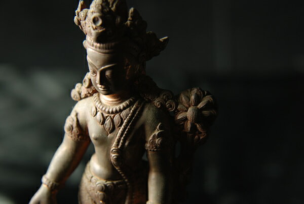 観音菩薩　銅造彫金仕上げ　一点もののサムネイル