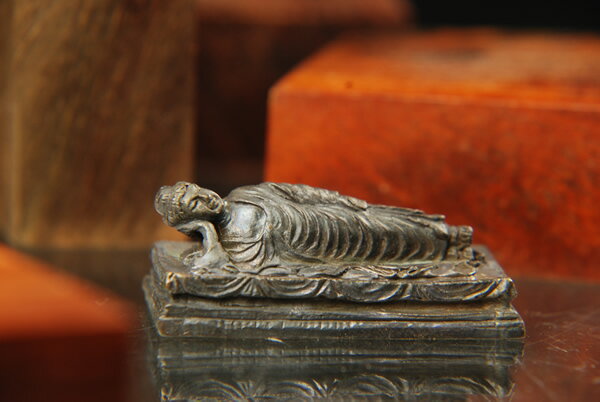 極小仏像 釈迦涅槃像