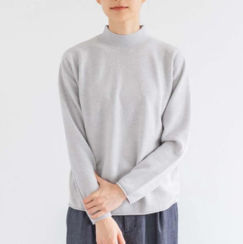 “クラスカ D”ラムウール×カシミヤポケットニット・グレー・未使用品 クラスカ D”ラムウール×カシミヤポケットニット・グレー・未使用品