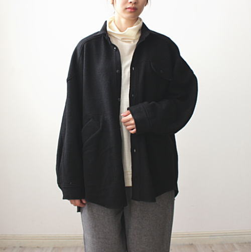 ESTROISLOSE(エストゥロワルーズ)ニットモッサー シャツコート