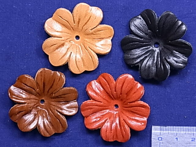 在庫処分皮フラワー（4cm・2個入）