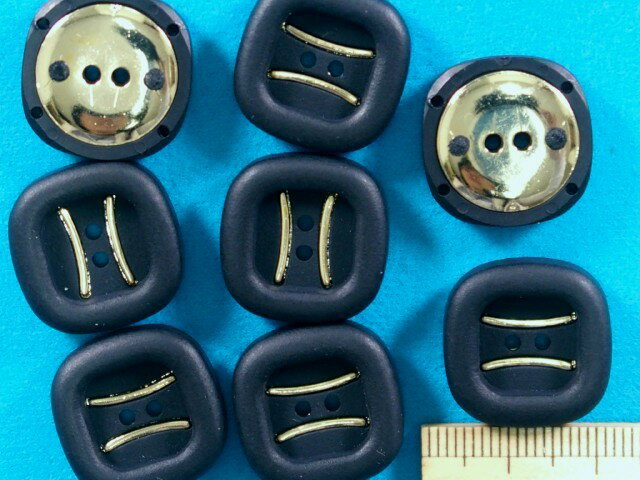 プラメタルボタン（19mm）黒×金