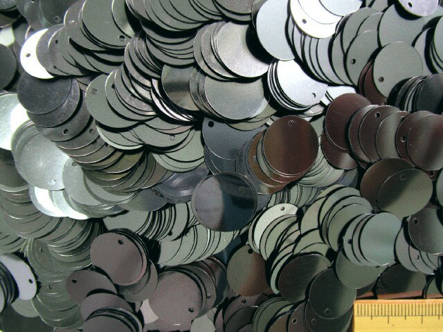 スパンコール　16mm（100g）メタル黒銀